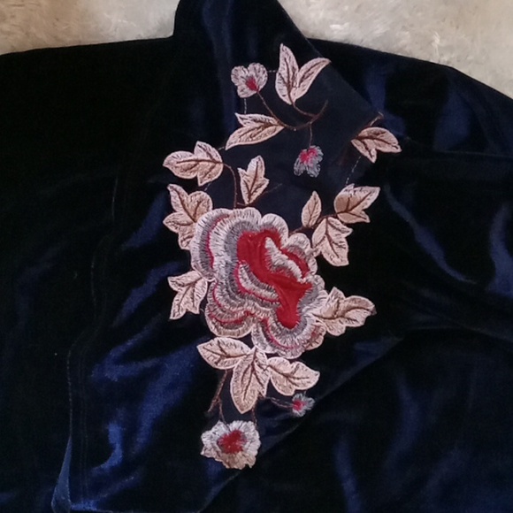 VENUS Embroidered Bell Sleeve Off-the-Shoulder Velvet Mini Dress, Size M - Picture 3 of 4